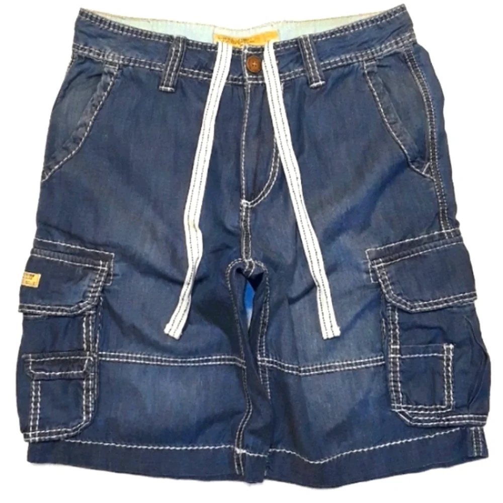 True Religion Brand Cargo Shorts. Men's Size: Waist 30x12 Inseam.